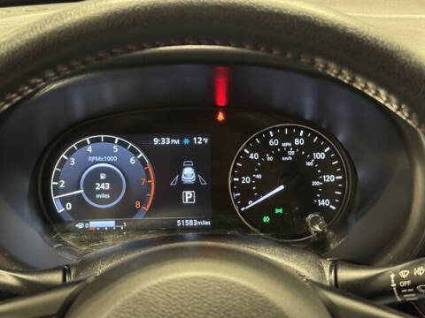 2022 Nissan Kicks SR