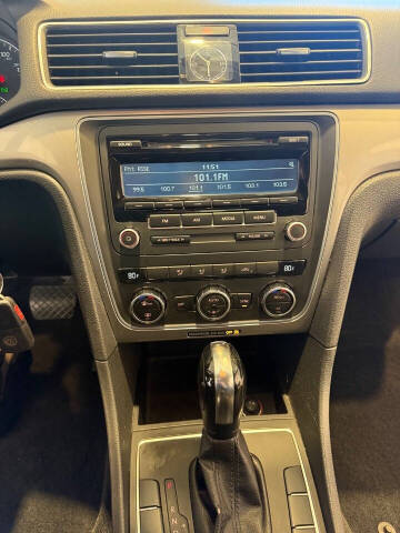 2012 Volkswagen Passat S