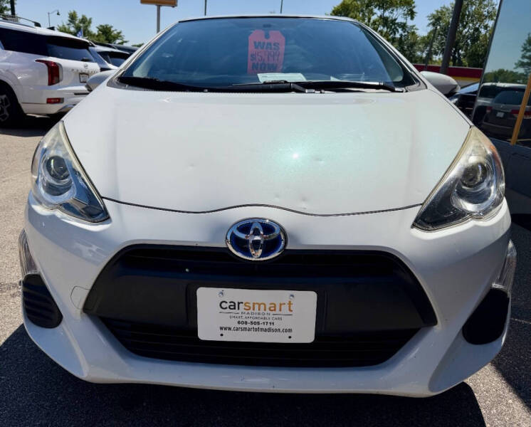 2016 Toyota Prius c One
