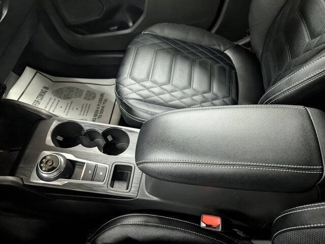 2023 Ford Escape Platinum