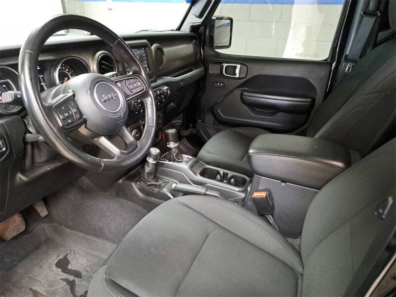 2021 Jeep Gladiator Willys