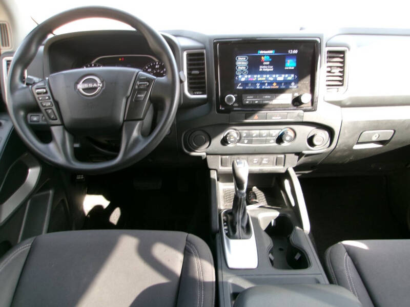 2022 Nissan Frontier S