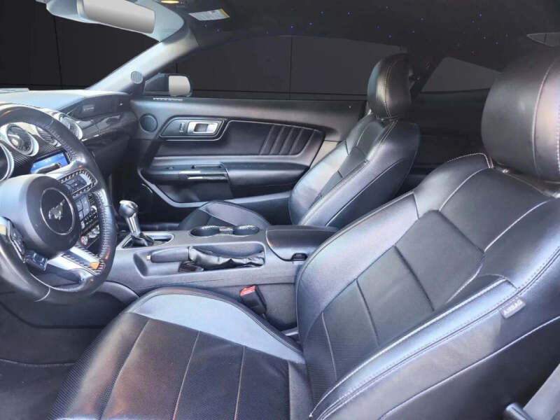 2022 Ford Mustang EcoBoost Premium