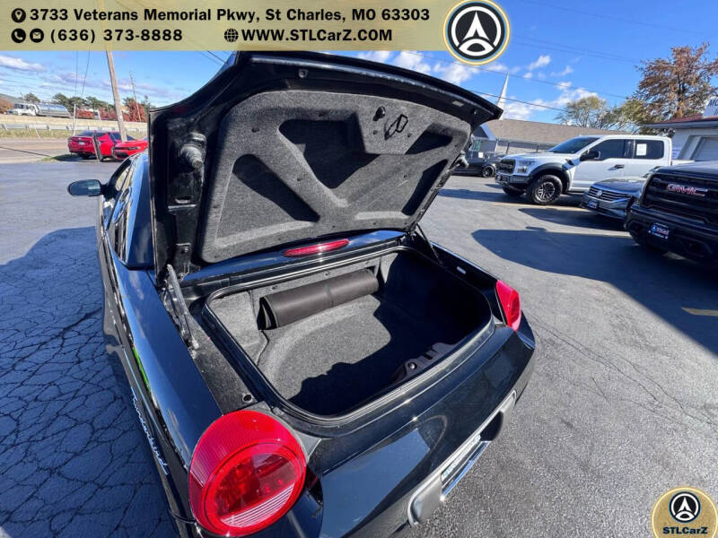 2003 Ford Thunderbird