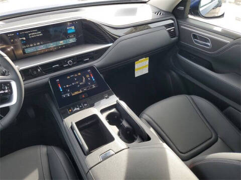 2025 Infiniti QX80 Pure