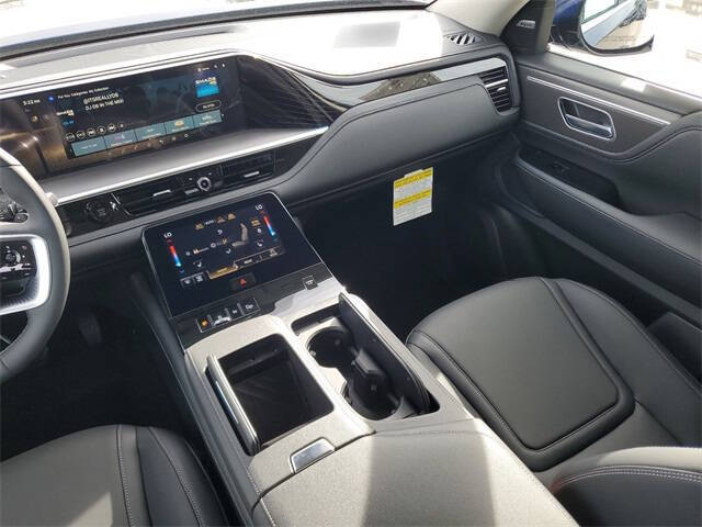 2025 Infiniti QX80 Pure