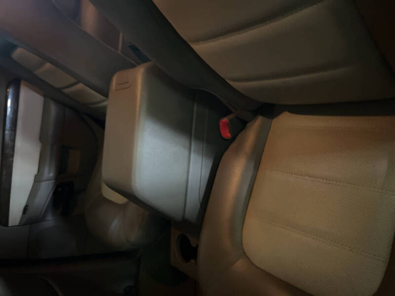 2004 Ford Explorer Eddie Bauer