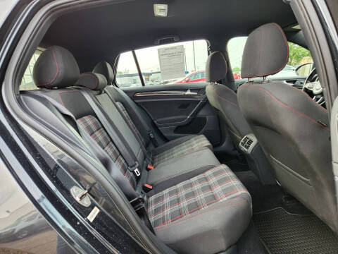 2016 Volkswagen Golf GTI SE