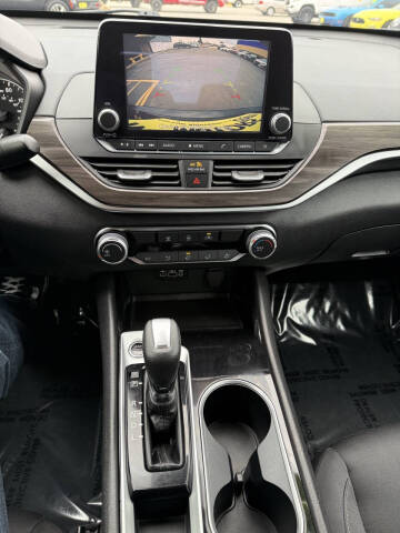 2024 Nissan Altima 2.5 SV