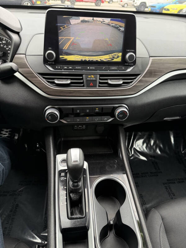 2024 Nissan Altima 2.5 SV