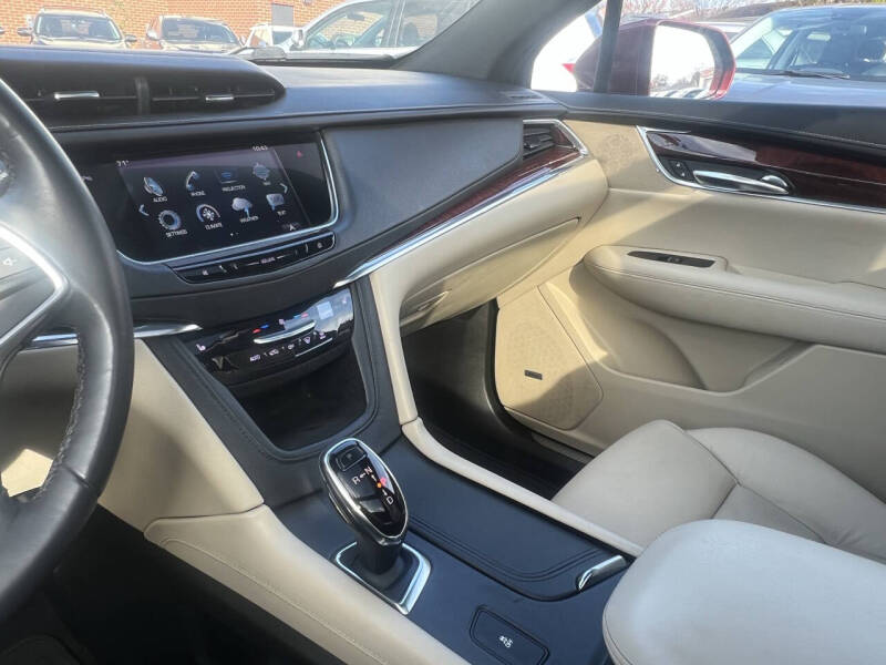 2017 Cadillac XT5 Luxury