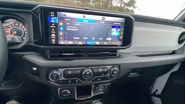 2024 Jeep Gladiator Sport