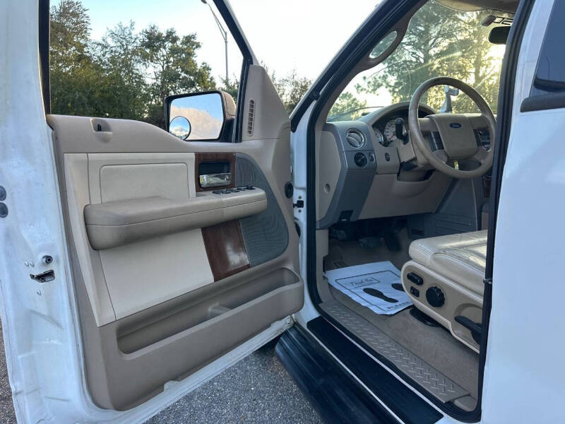 2004 Ford F-150 Lariat