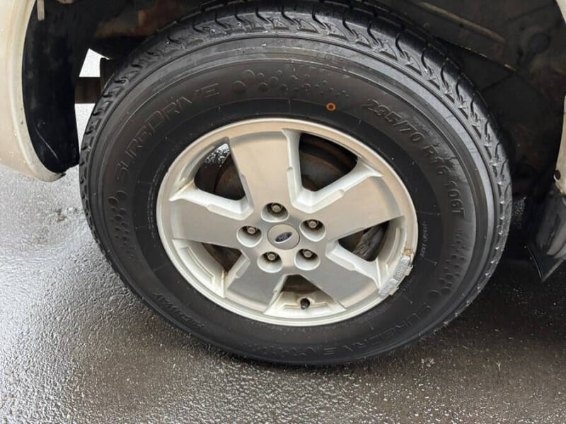 2009 Ford Escape XLT