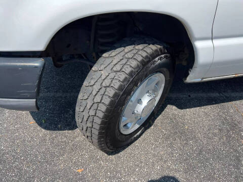 2011 Ford E-Series E-250