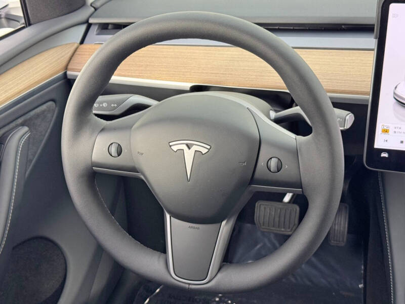 2024 Tesla Model Y Long Range