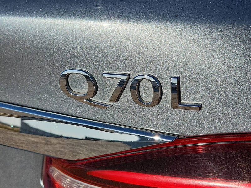2017 Infiniti Q70L 3.7