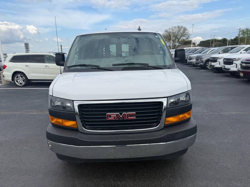2022 GMC Savana 2500