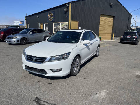 2013 Honda Accord for sale at BELOW BOOK AUTO SALES in Idaho Falls ID