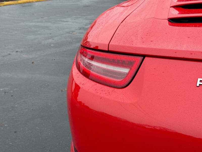 2015 Porsche 911 Carrera