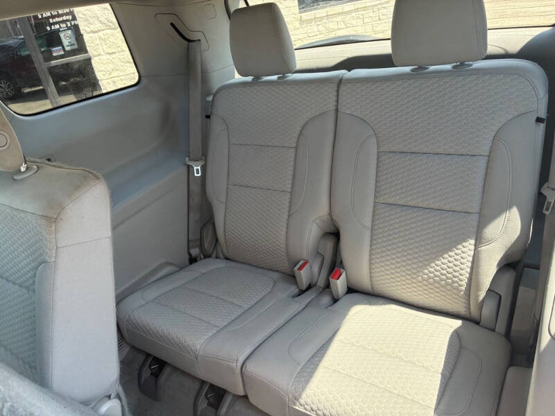 2017 GMC Acadia SLE-2