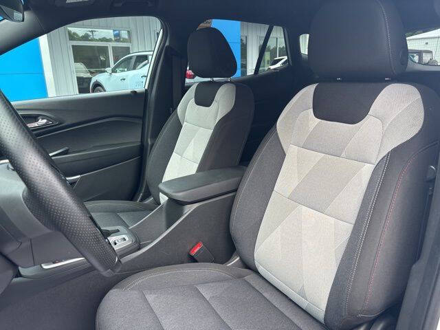 2024 Chevrolet Trax RS