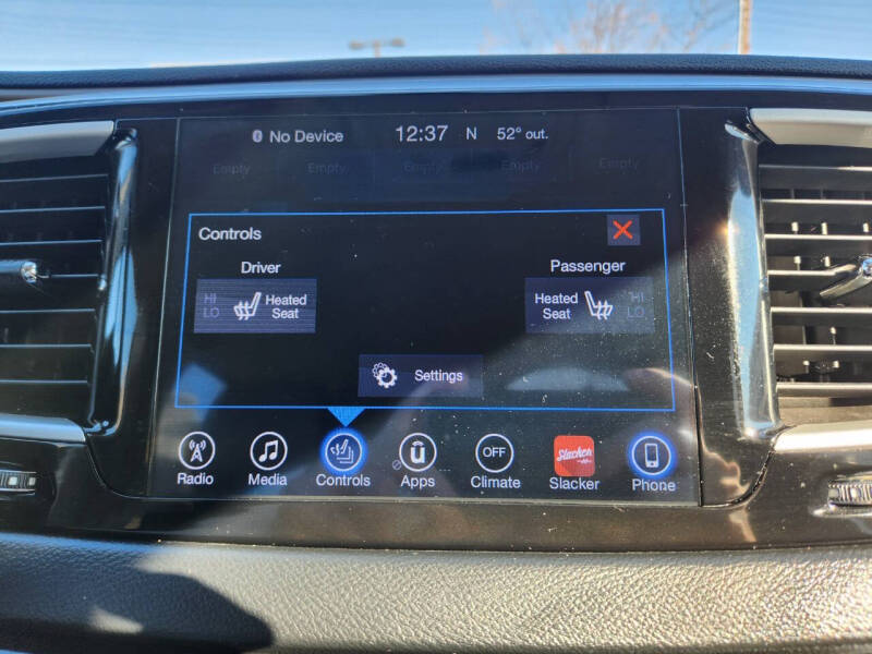 2017 Chrysler Pacifica Touring-L