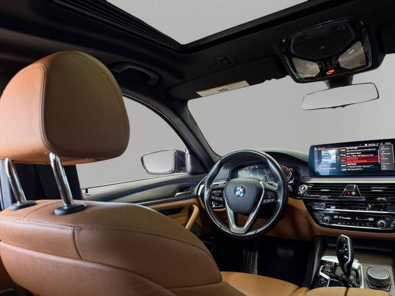 2021 BMW 5 Series 530i