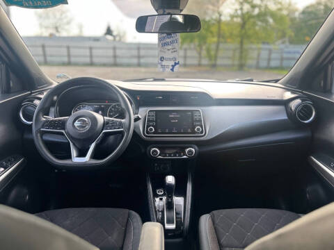 2020 Nissan Kicks SV