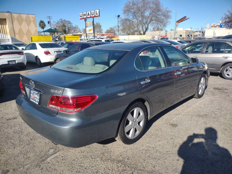 2005 Lexus ES 330