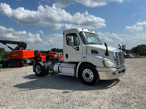 2012 Freightliner Cascadia 113 Semi Truck