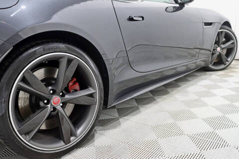 2018 Jaguar F-TYPE R