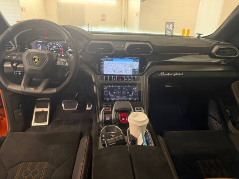 2024 Lamborghini Urus Performante