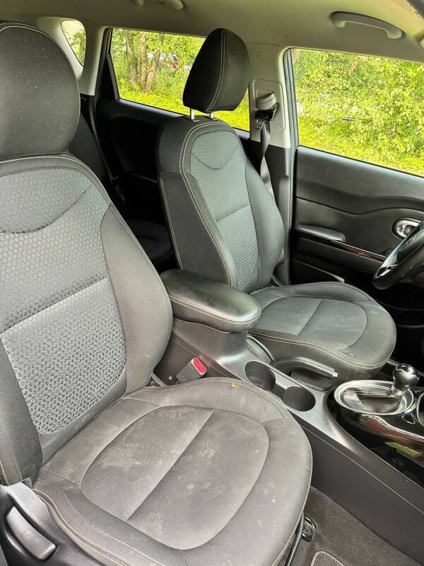 2015 Kia Soul +