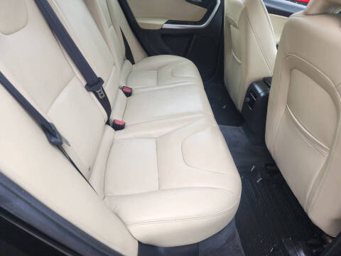 2017 Volvo V60 T5 Premier