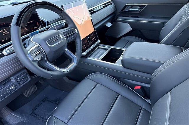 2025 GMC Sierra EV Denali