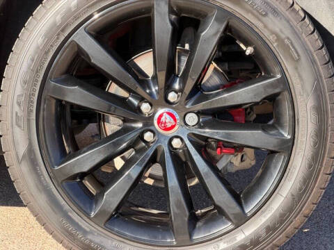 2020 Jaguar E-PACE P300 R-Dynamic HSE