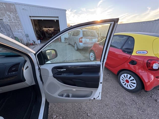 2012 Dodge Grand Caravan American Value Package