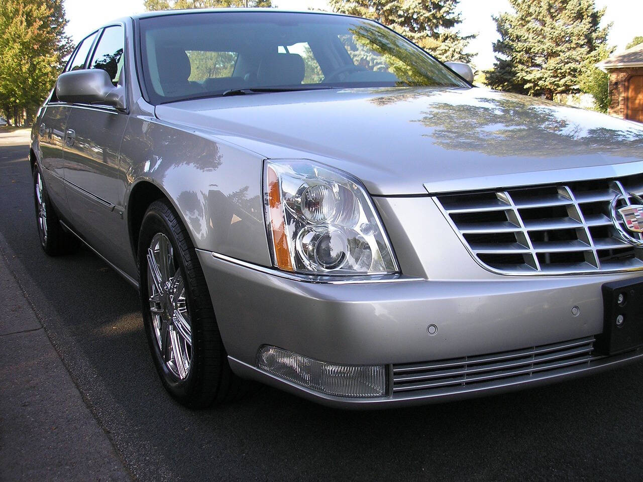 2006 Cadillac DTS for sale at Gesswein Auto Sales in Shakopee, MN