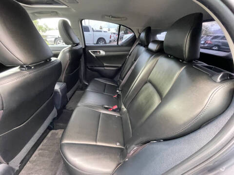 2013 Lexus CT 200h