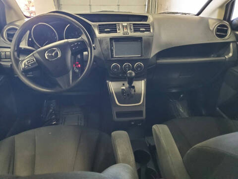 2013 Mazda MAZDA5 Sport