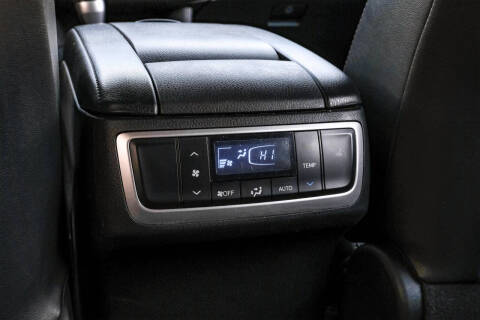 2017 Toyota Highlander LE Plus