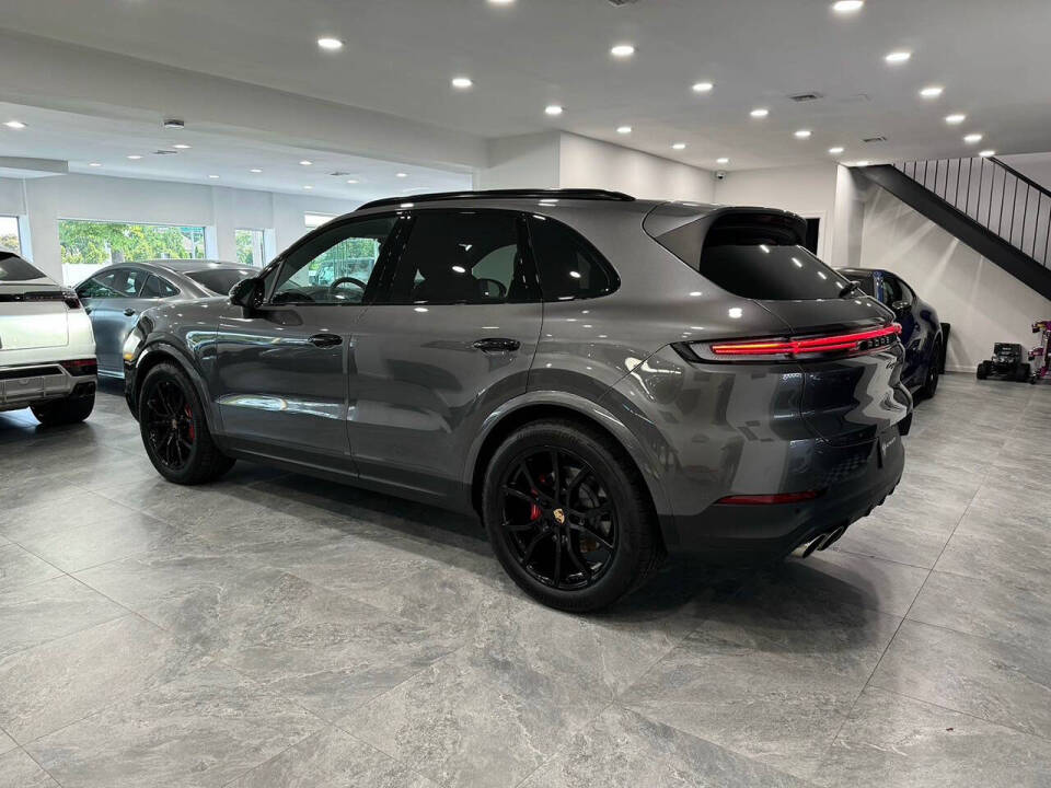 2024 Porsche Cayenne for sale at Alpha Auto Long Island in Westbury, NY