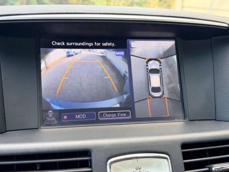 2015 Infiniti Q70 3.7