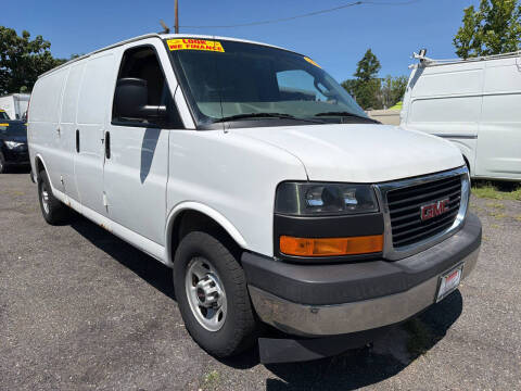 2017 GMC Savana 2500