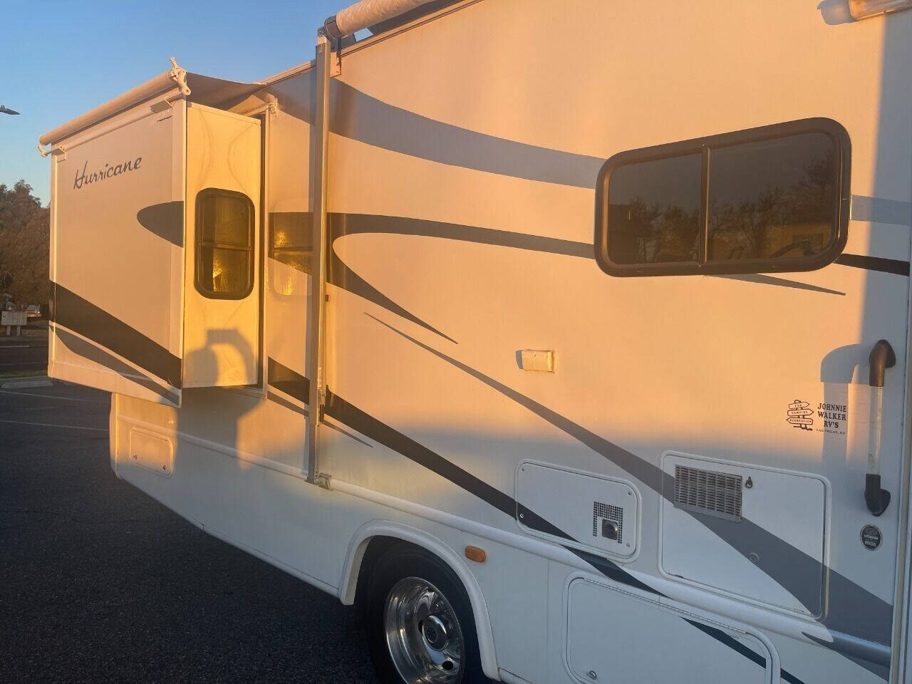 2009 Four Winds Hurricane for sale at Super Auto Sales Modesto in Modesto, CA