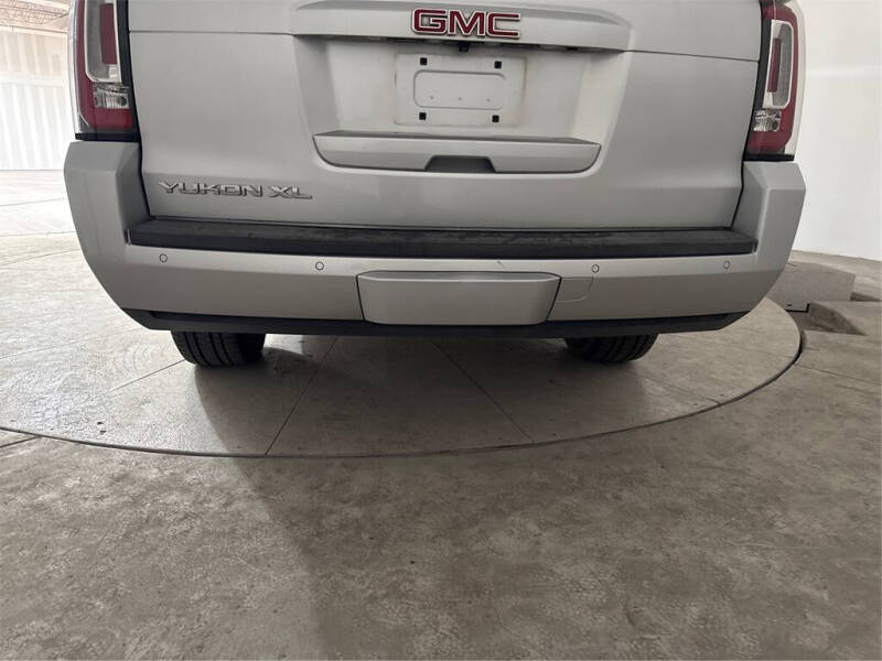 2018 GMC Yukon XL SLE