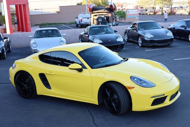 2021 Porsche 718 Cayman