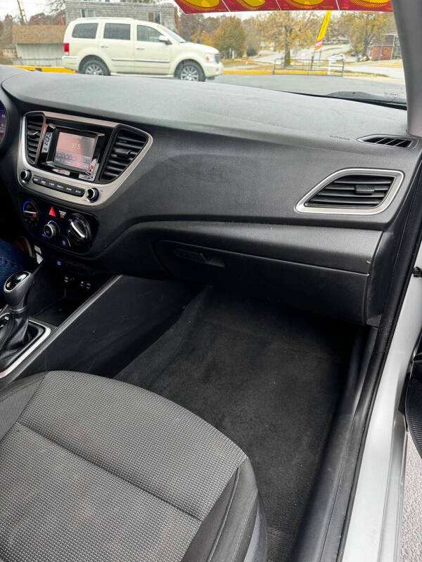 2018 Hyundai Accent SE