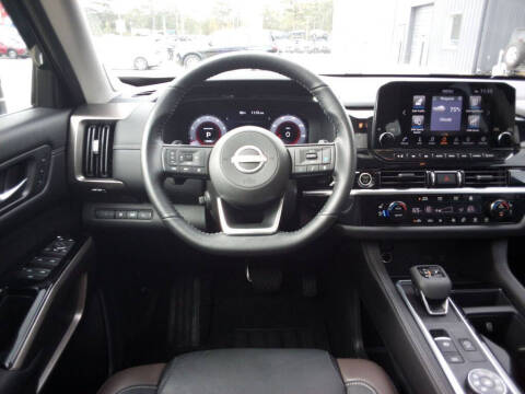 2024 Nissan Pathfinder Platinum